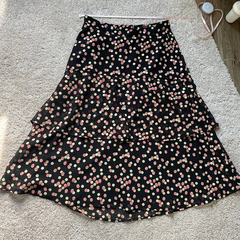Ann Taylor Polka Dot Black Skirt- Like New Size 4